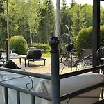 Korvalhoone Vakantiehuis *