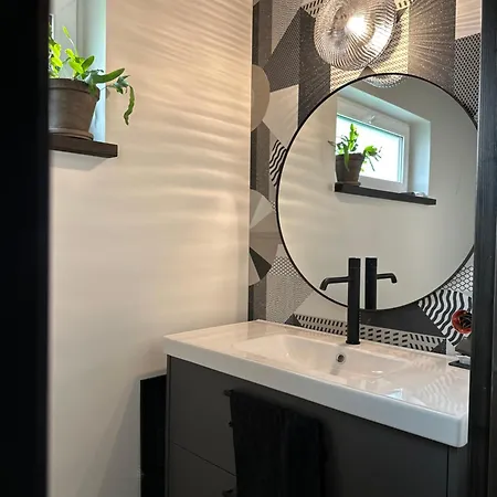 Korvalhoone Tatil Evi Pirgu