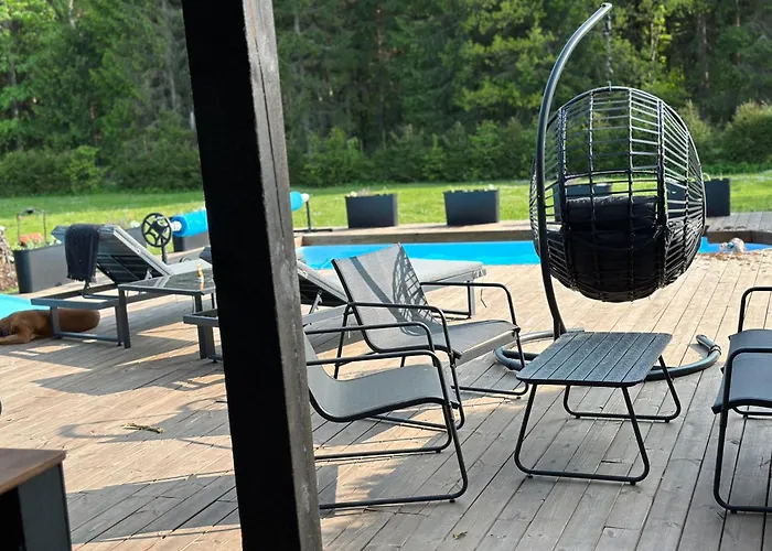 Korvalhoone Tatil Evi Pirgu